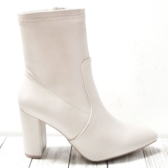 New Ivory Sock Stretchy Point Toe Heel Ankle Boots Booties - Picture 2 of 3
